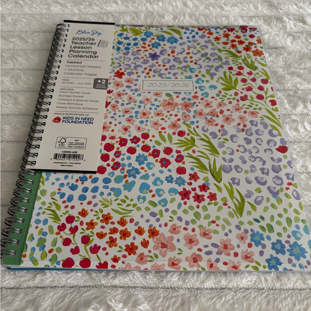 Brand new 2025–2026 Essential Academic Year Planner 📘✨